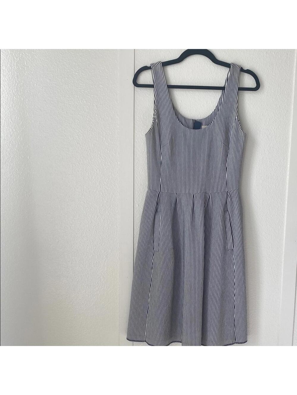 Banana Republic Size 6 Navy White Striped Sleeveless Mini Dress Fit & Flare